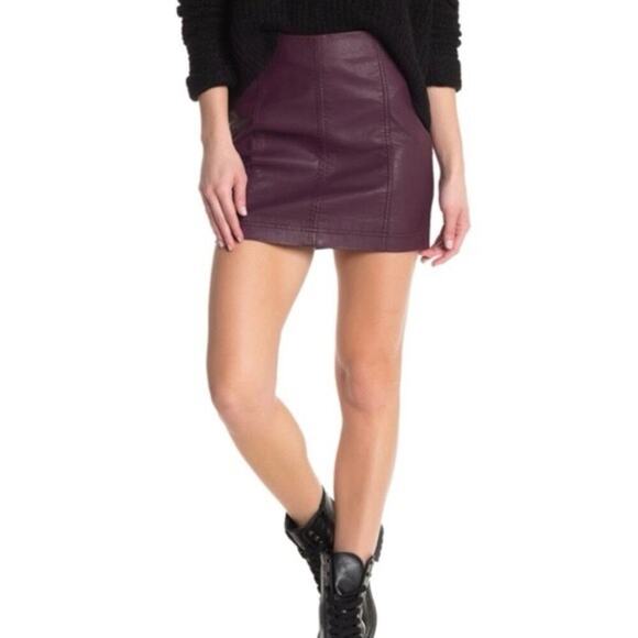 Free People Modern Femme Faux Leather Mini Skirt 0 - Picture 1 of 7